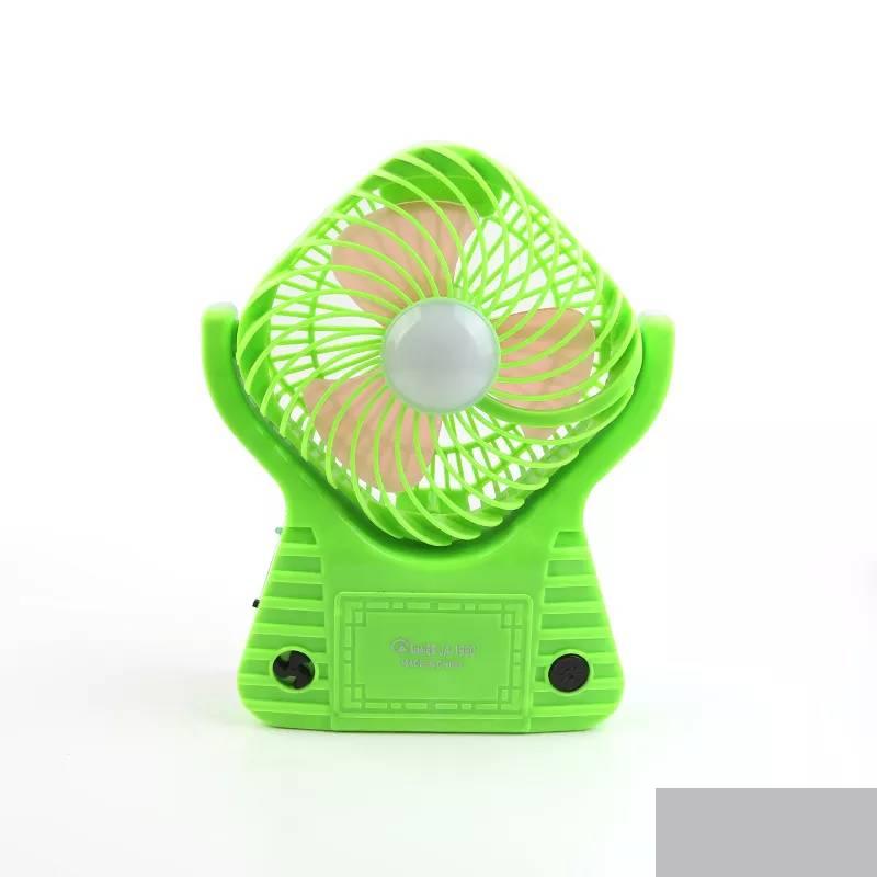 116434717_60a280dbf37949-078145441621262359811