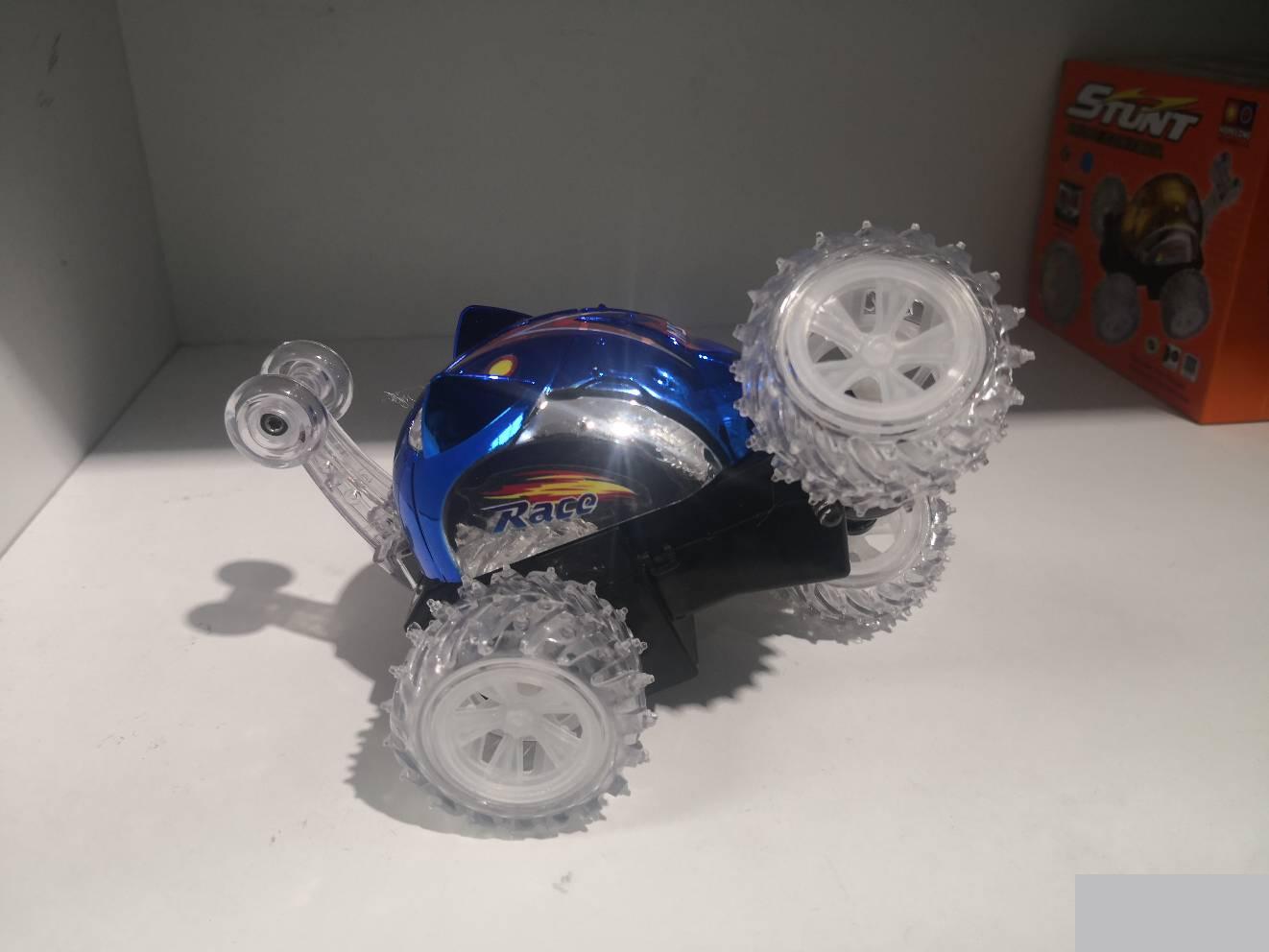 120008886_60f6873b56aa65-565097491626769199432