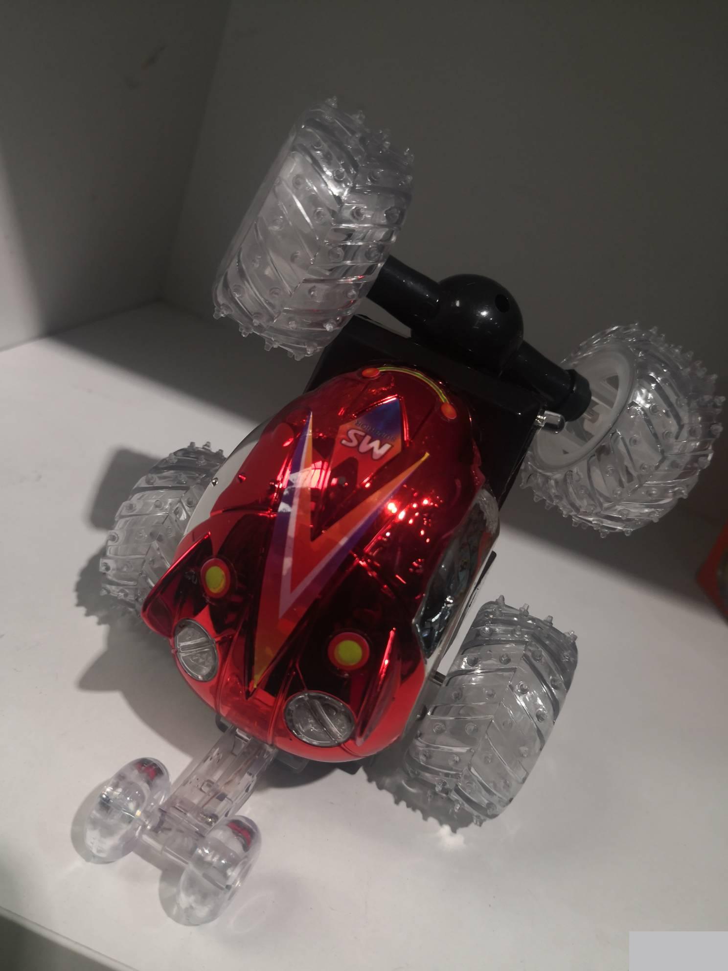 120008930_60f6876d67cd85-080915661626769243002