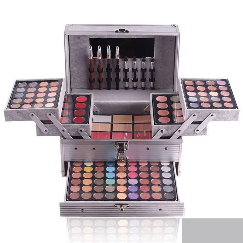 115307577_608865fb448ed2-542945351619551668827