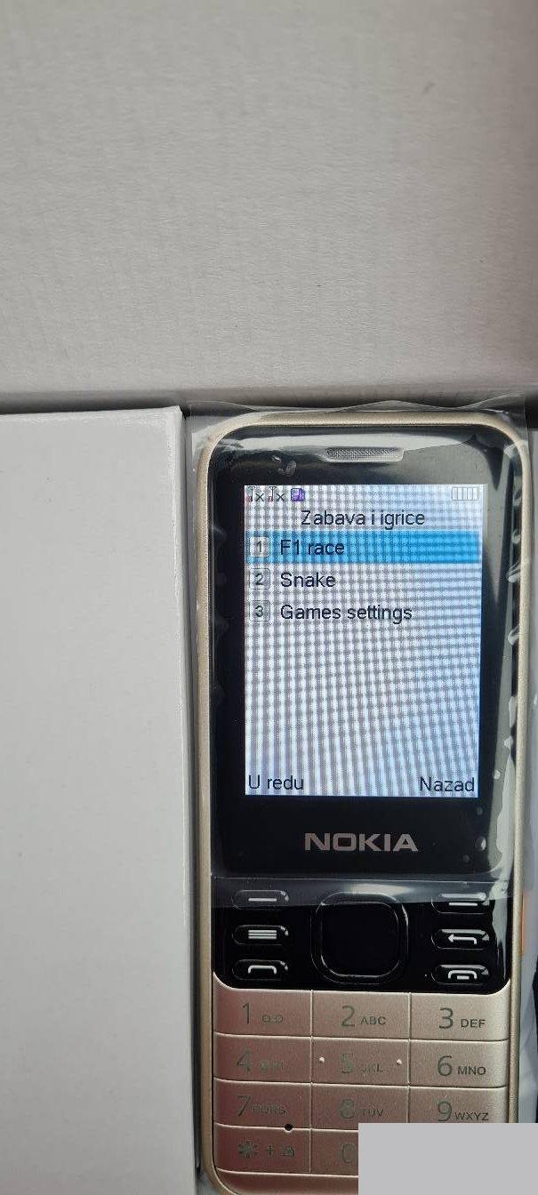 126969478_61965792719c07-075769796196573804cb29